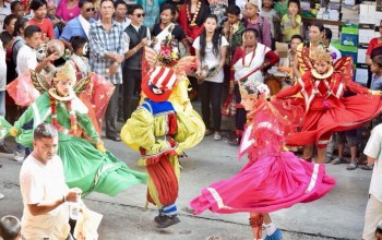 गाईजात्रा : पोखरामा प्रचलित तायामचाः को सांस्कृतिक महत्व, मृतकलाई स्वर्गमा पुग्न सहयोग पुग्ने मान्यता  